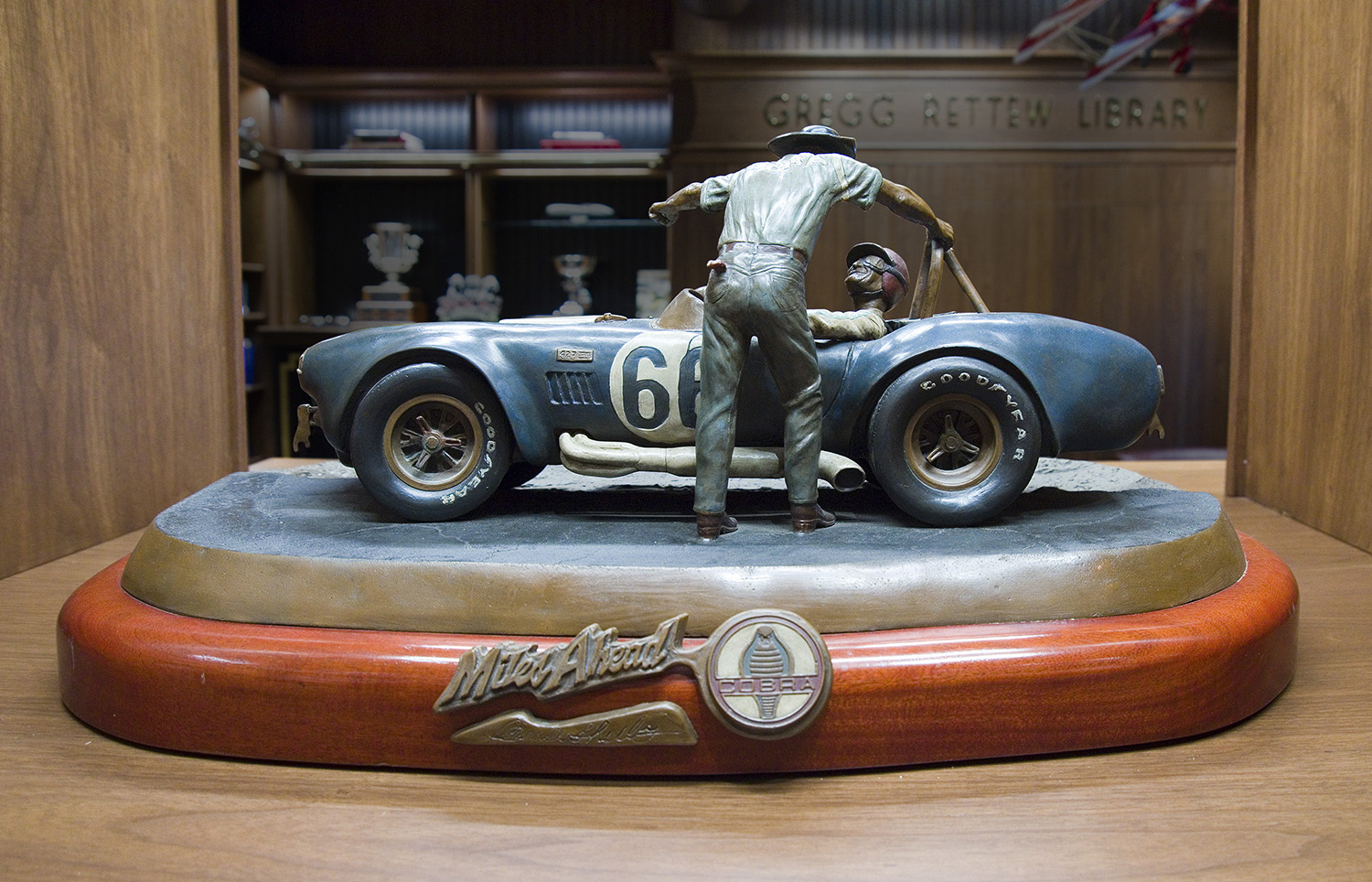 Bronze Gallery | 3 Dog Garage